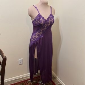 Fredericks of Hollywood Purple Long Negligee Nightie Lace Medium / Large